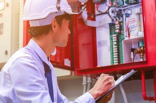 Planning and Control of Maintenance Systems